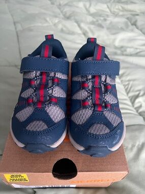Merrell Navy and Gray Kids Sneakers with Red Stripes